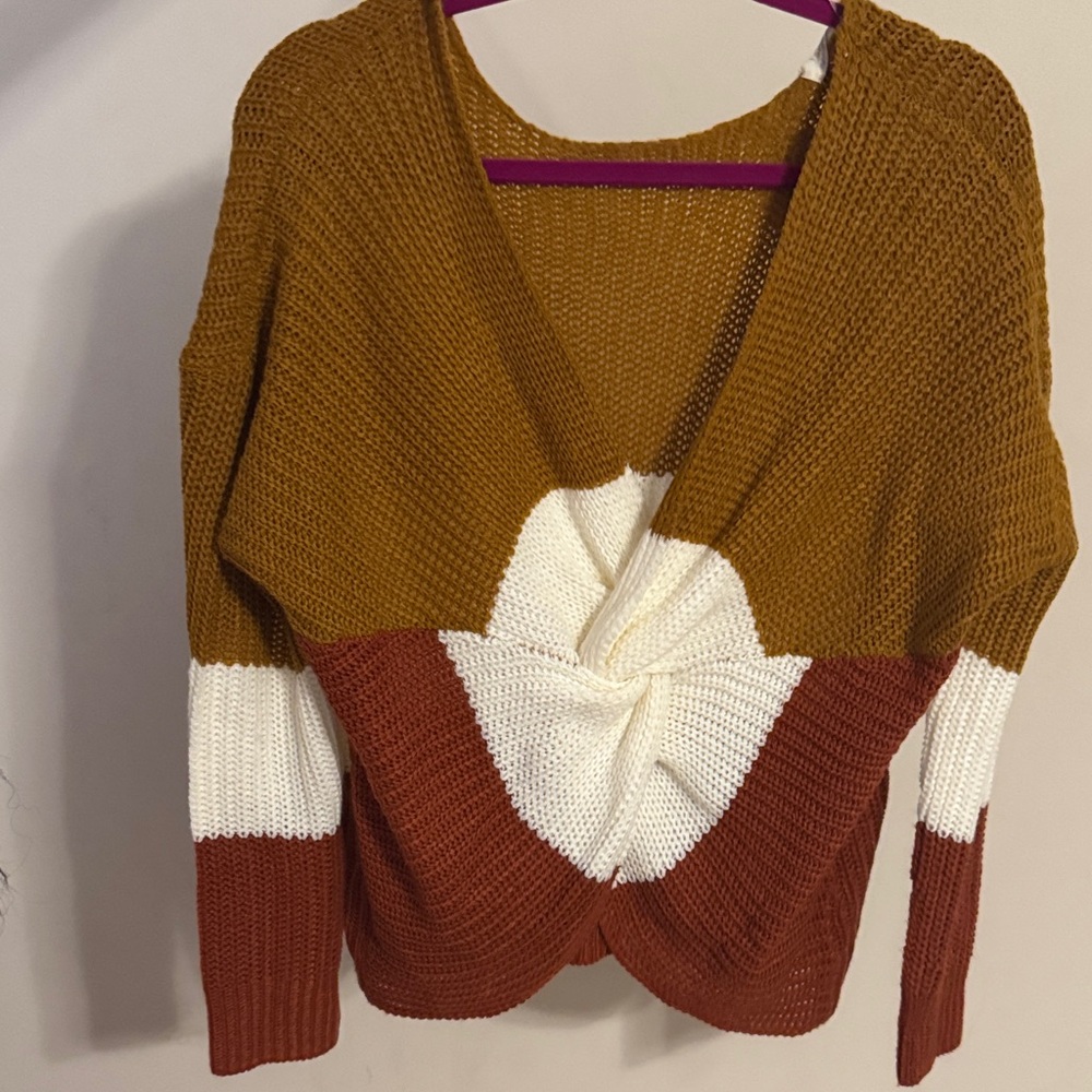 Twist-Front Colorblock V-Neck Sweater in Mustard, Rust & Cream